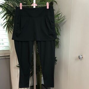 Coolibar Women's Black Leggings with Skirt Overlay size large